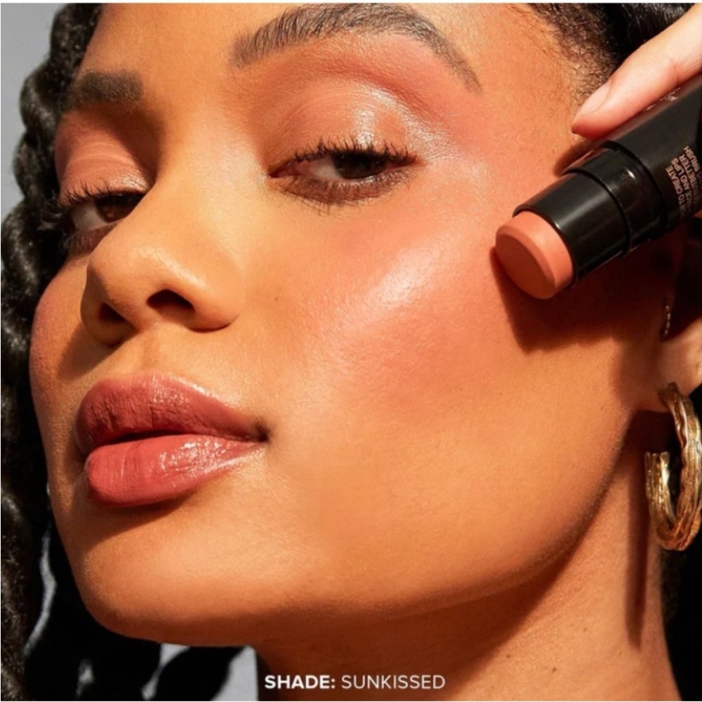 NUDESTIX Nudies Matte All Over Face Bronze Color in Sunkissed NIB - Picture 7 of 10